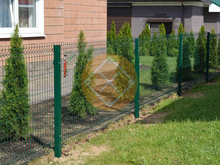 забор для участка с заполнением 3D сеткой