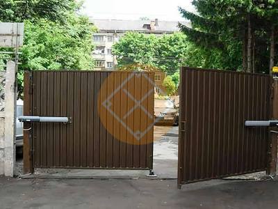 Автоматические распашные ворота для стоянок